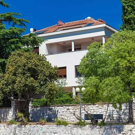 In 49872 Apartmán
